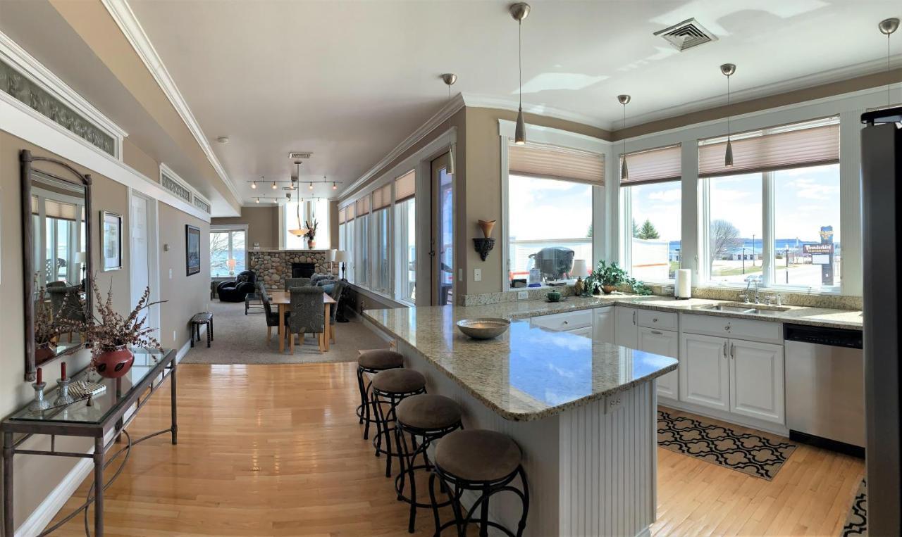 Pier Harbor #2 Apartment Saint Ignace Exterior foto