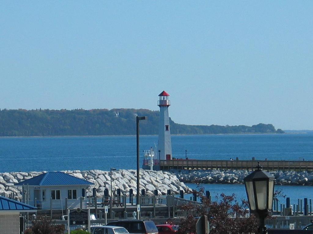 Pier Harbor #2 Apartment Saint Ignace Exterior foto